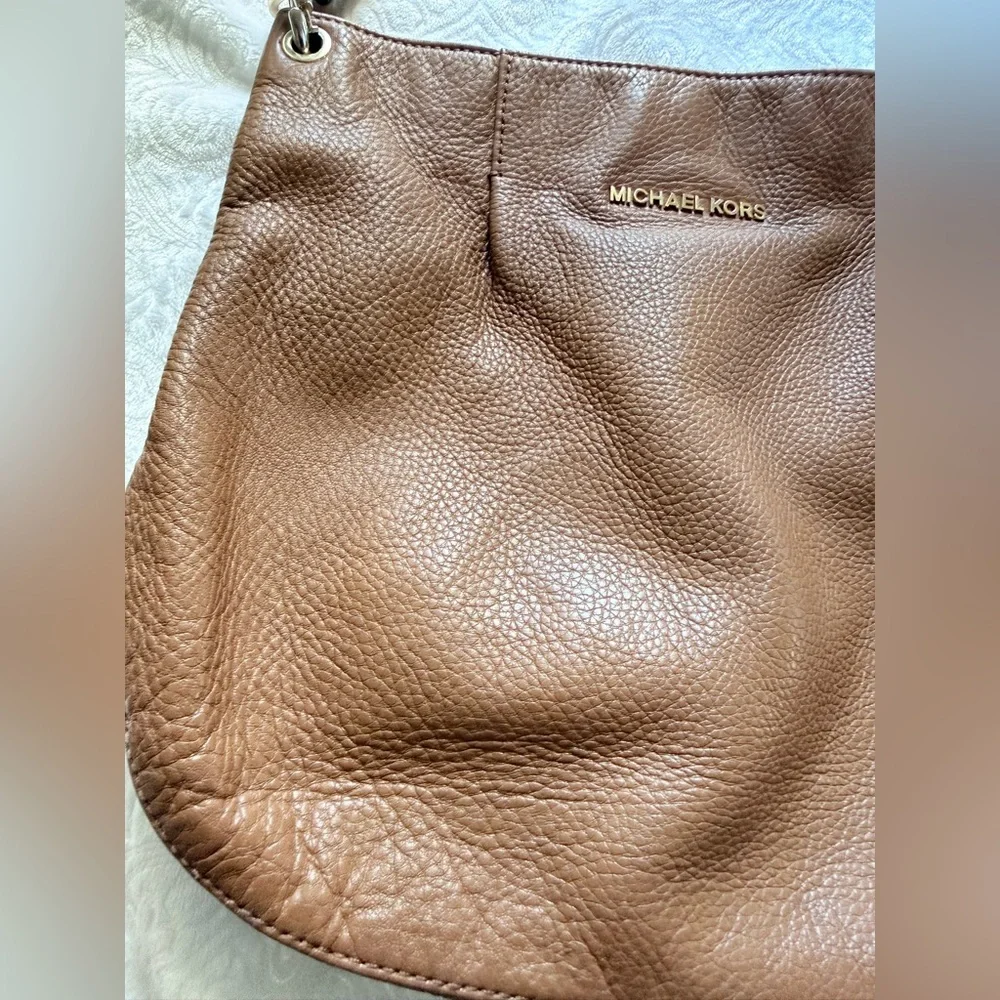 Michael Kors Brown Leather Hobo Bag Shoulder Purse Gold Tone Logo